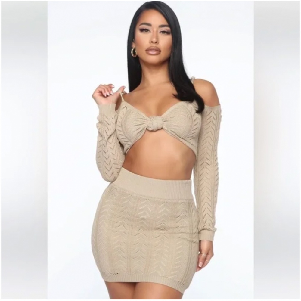 🪞 NWT taupe open crochet knit sweater top + skirt matching set